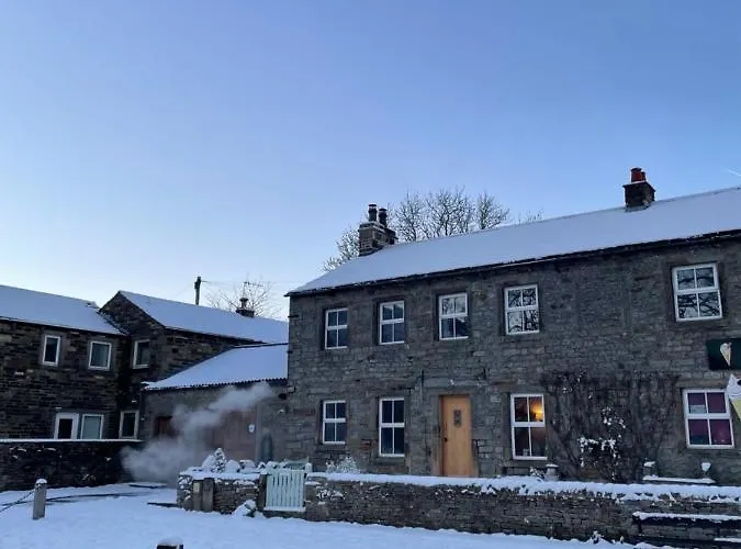 The Green At Burnsall Skipton photo