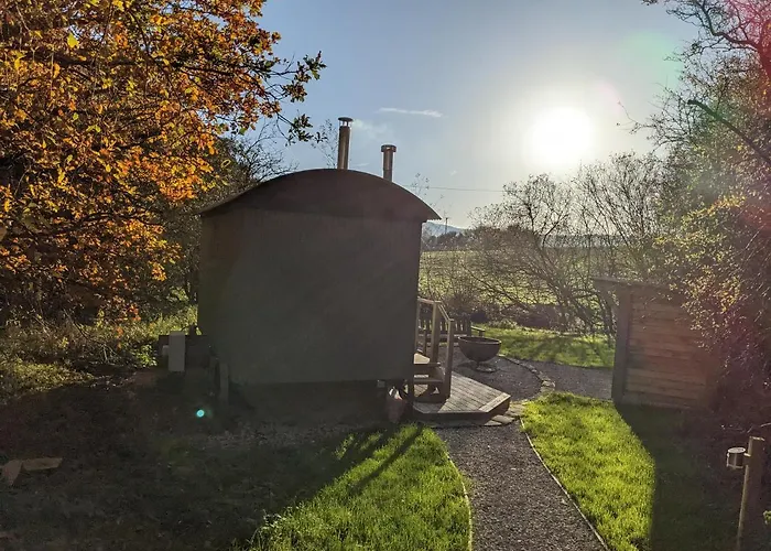 Hut In The Glade, Shepherds Hut With Hot Tub Fryup photo