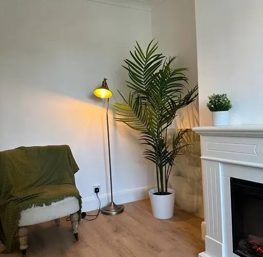 Beautifully Renovated 2 Bed Villa South Bank photo