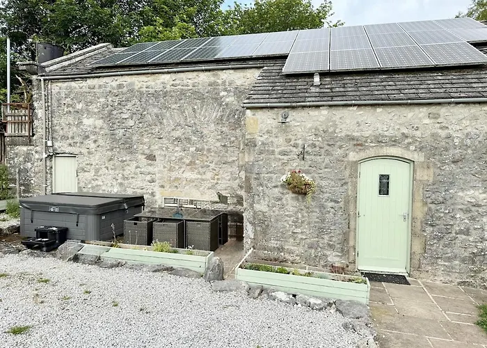 Kilnsey Wellbeing Barn With Hot Tub, Cold Plunge, Pet Friendly 빌라 사진