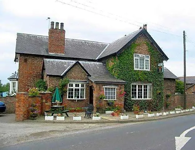 Фото Отель Thompsons Arms Flaxton
