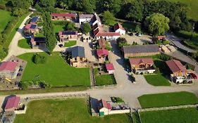 Barker Stakes Farm photos Exterior